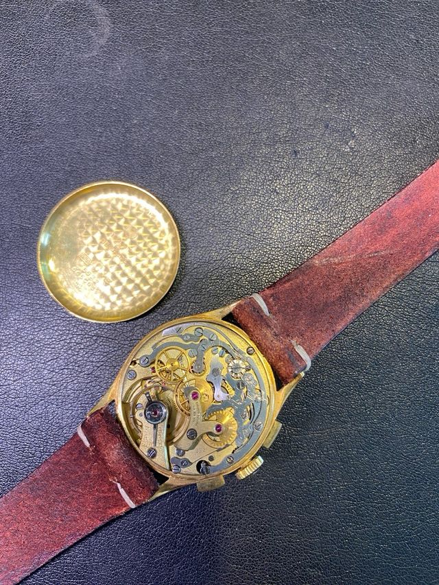 Universa Geneve carica manuale