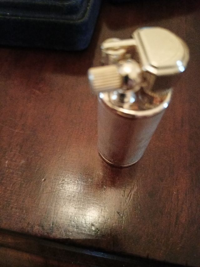 Accendino tennis argento 