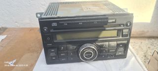 Vendo radio de Nissan nv 200 2010