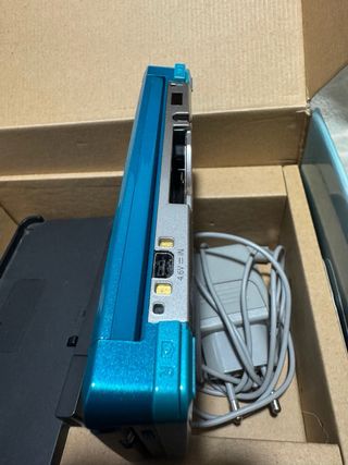 Nintendo 3ds con caja