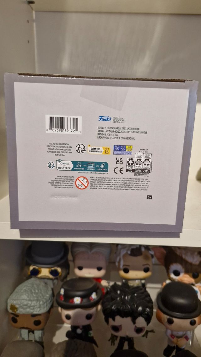 Funko pop NFT princess Leia GITD