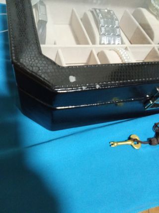 Caja para pulseras y relojes