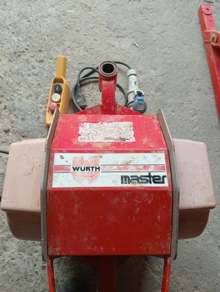 MONTACARGAS WHURT CON TRIPODE