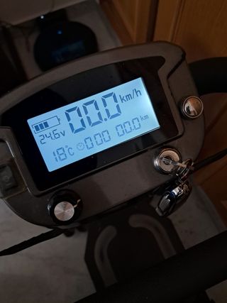 Scooter eléctrico y plegable transformer