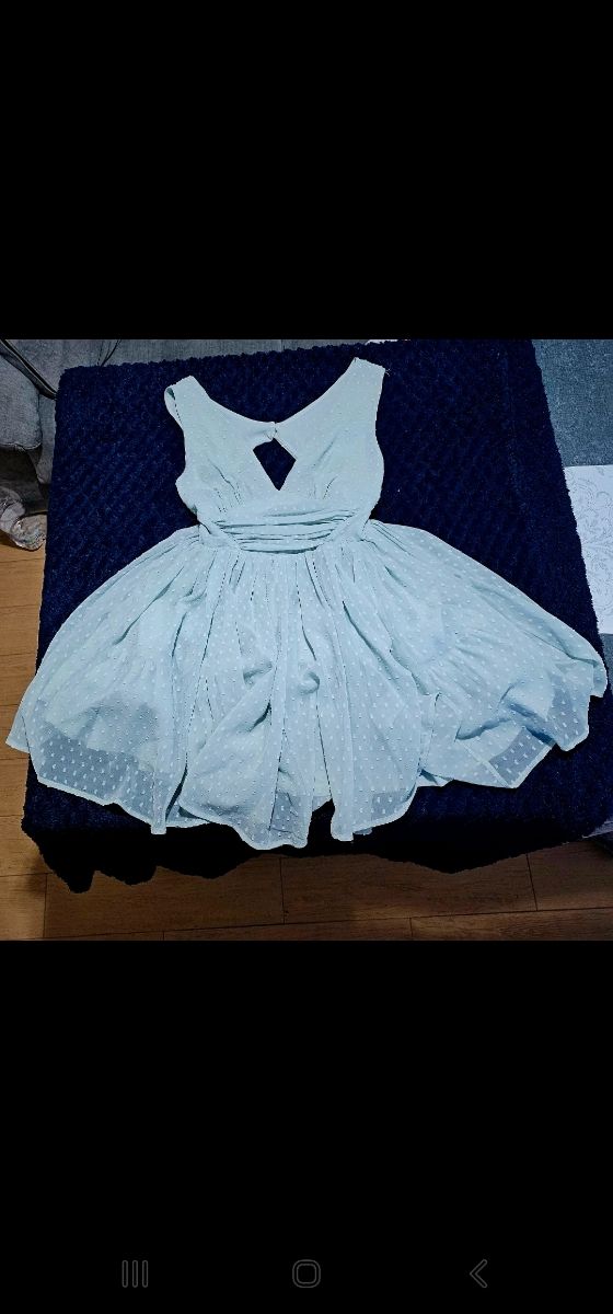Precioso vestido nuevo verde agua xs