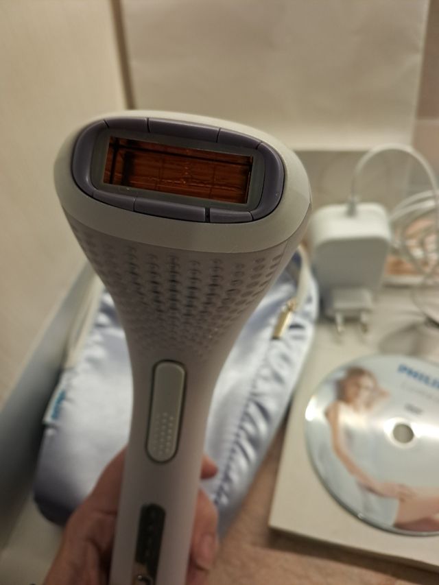 Epilatore a luce pulsata philips lumea