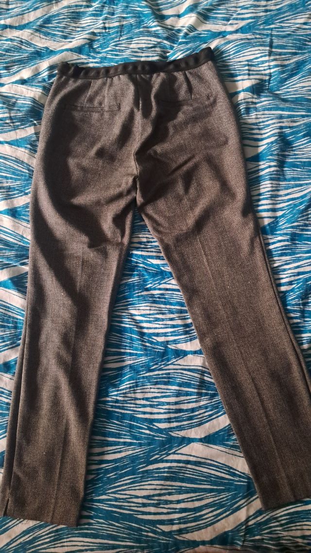 PANTALÓN GRIS DE ZARA