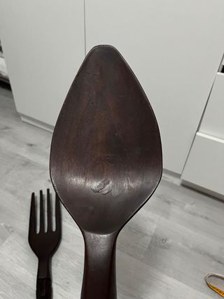 Tenedor y cuchara decorativos