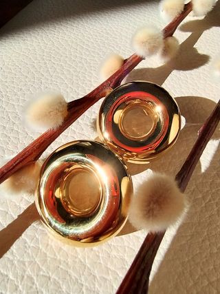PENDIENTES DORADOS