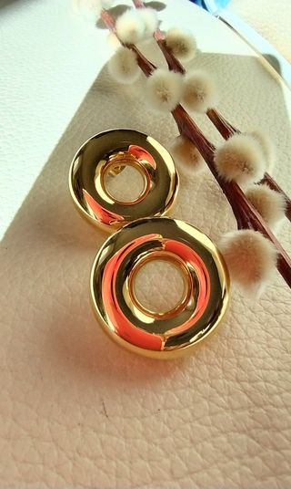 PENDIENTES DORADOS