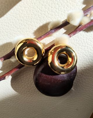 PENDIENTES DORADOS