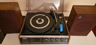 Tocadiscos "Faro 720"