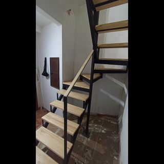 Escalera Escaleras de Hierro y madera.