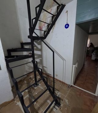 Escalera Escaleras de Hierro y madera.