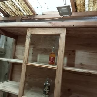 ANTIGUA VITRINA PINO OREGON  BUEN ESTADO