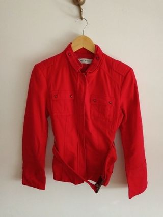 Chaquera roja de Zara