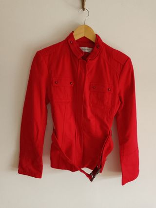 Chaquera roja de Zara