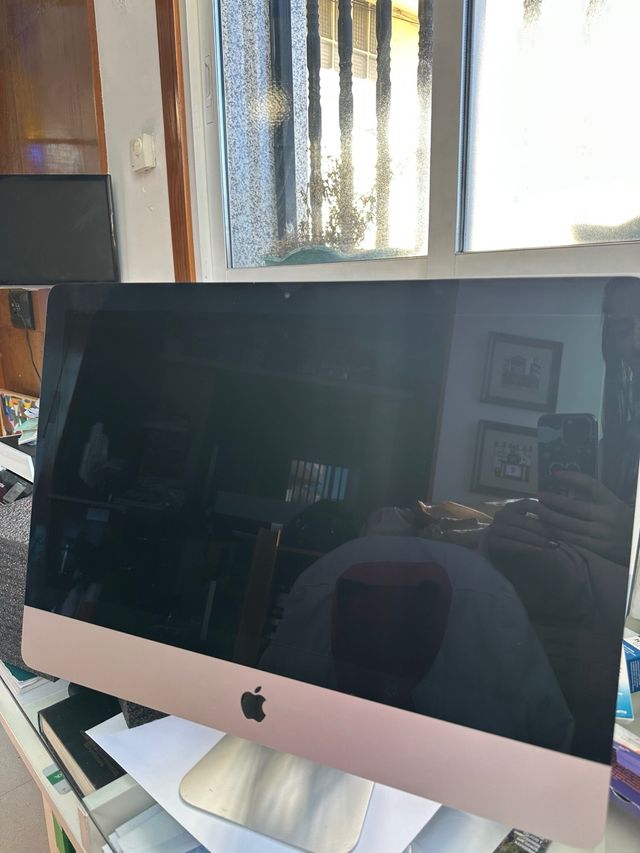 Apple imac 21”