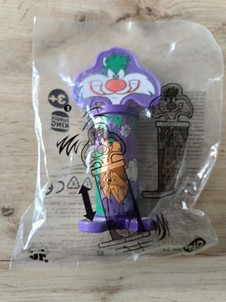 Juguetes McDonald's en su envoltorio