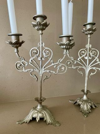 Candelabros franceses de metal plateado