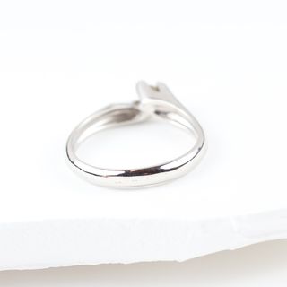 Solitario oro blanco con brillante