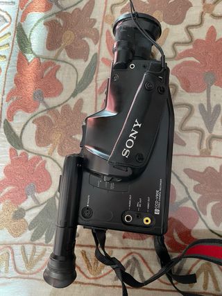 CAMARA VIDEO HANDYCAMPRO SONY CCD V90E REBAJADA!