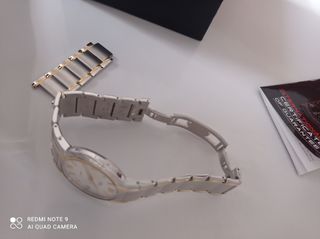 Reloj pulsera Lotus