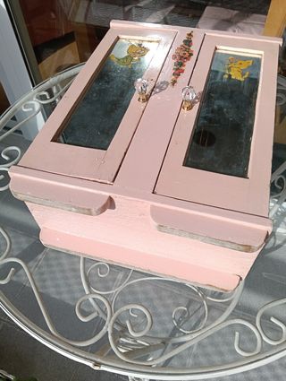 ANTIGUO ARMARIO ROSA MUÑECAS CON PUERTAS ESPEJO