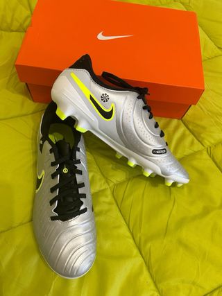 Botas de futbol nike LEGEND 10 ACADEMY FG/MG
