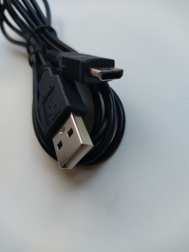 Cargador USB para Game boy micro