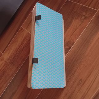 Sgabello o tavolino 