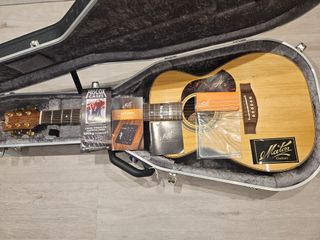 Maton The Australien EA-808