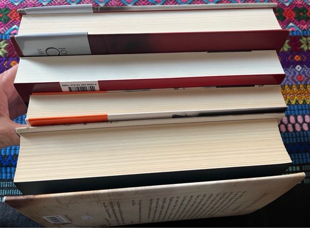 Novela contemporánea 4 libros