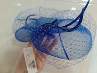 Tocado o casquete de madrina