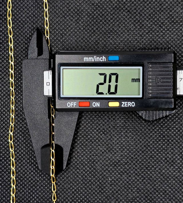 Cadena de Oro 18K, Bilbao Cartier, 7.6gr, 62cm.