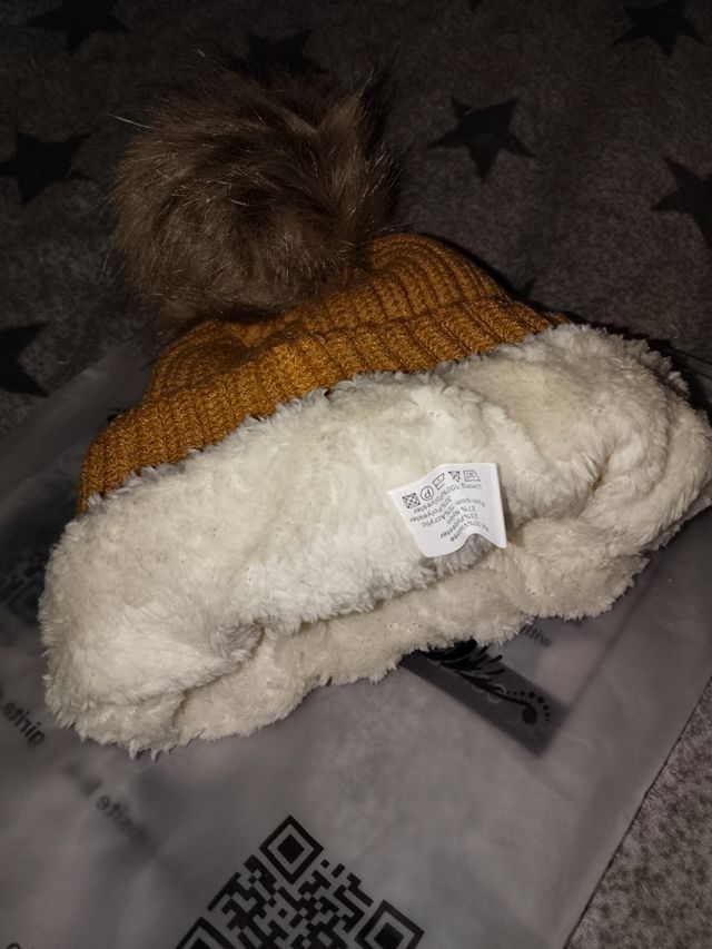 Gorro con pompón