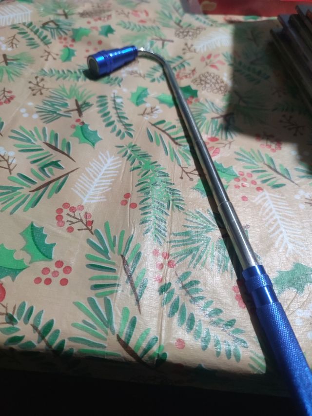 Linterna extensible a pilas