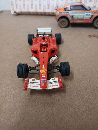 SCALEXTRIC TECNITOYS FERRARI F1 2004