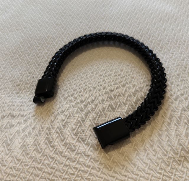 Bracciale nero unisex