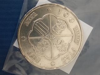 Moneda España*sin circular*
100 Pts 1966*67* plata