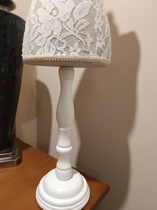 Busto expositor,pie de madera