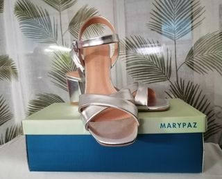 Sandalias Fiesta. color plata, MARYPAZ