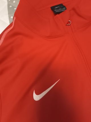 Chaqueta running roja Nike 2XL