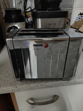 Tostadora Fagor.
