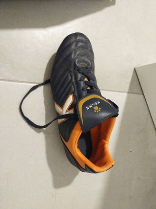 bota de fútbol 
