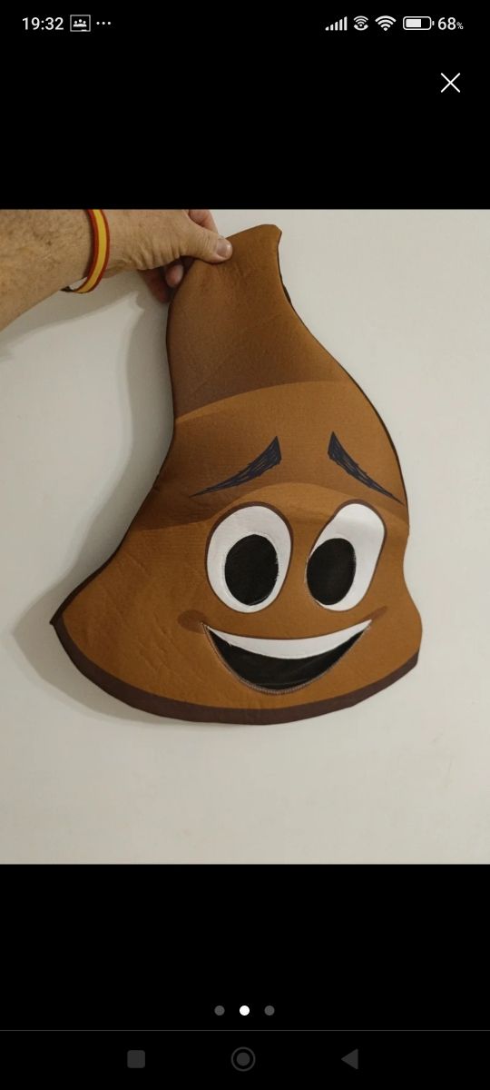 Careta emoji caca del WhatsApp