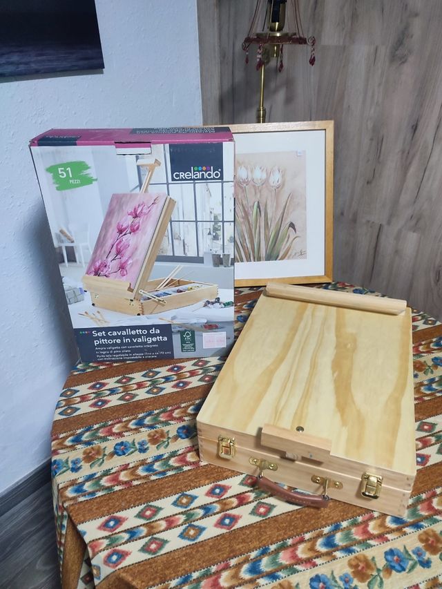 Hermoso maletín de pintura con cab