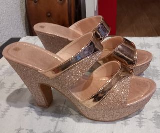 Sandalias , plataformas talla 39.