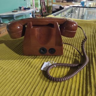 ANTIGUO TELÉFONO DE MADERA