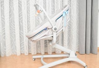 Culla, amaca, seggiolone e seggiolone Chicco Baby Hug 4 in 1